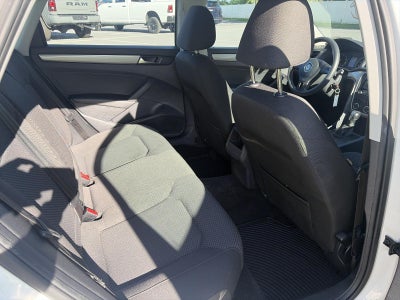 2012 Volkswagen Passat 4dr Sdn 2.5L Auto S PZEV