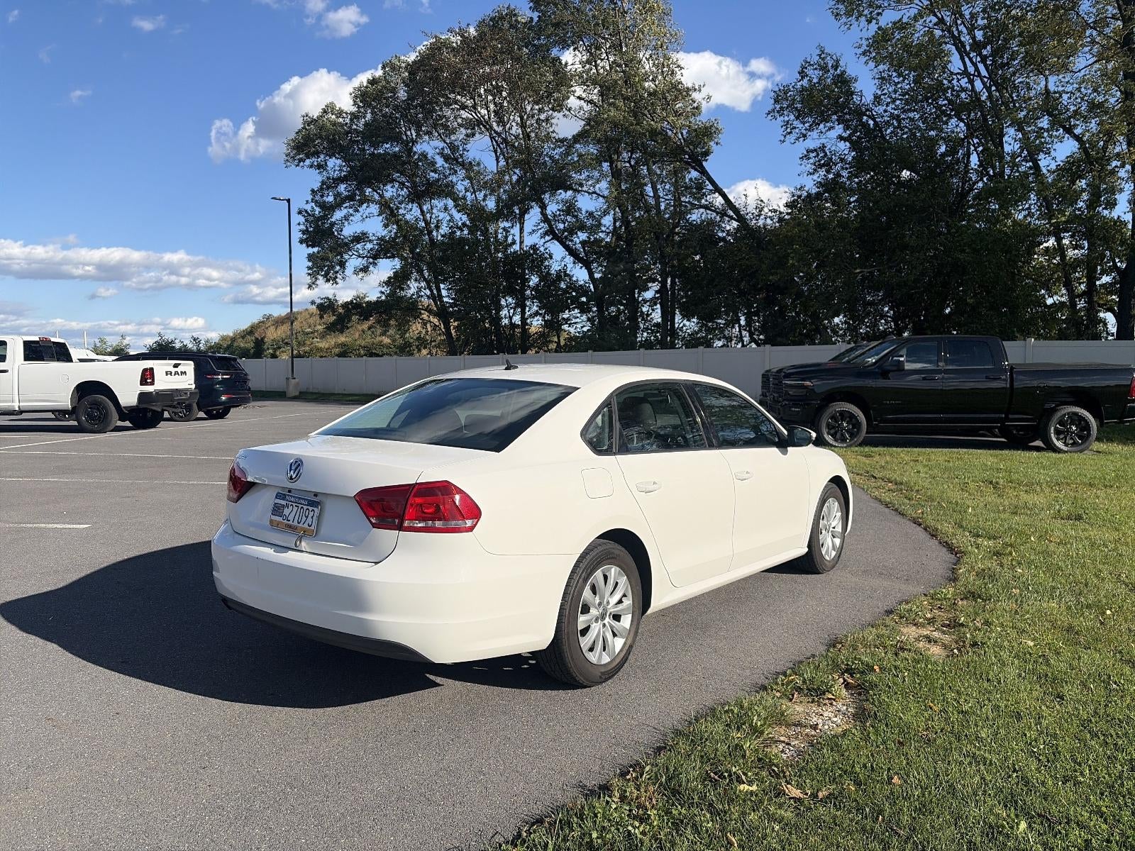 2012 Volkswagen Passat 4dr Sdn 2.5L Auto S PZEV