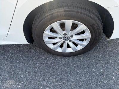 2012 Volkswagen Passat 4dr Sdn 2.5L Auto S PZEV