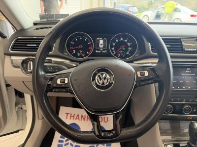 2018 Volkswagen Passat 2.0T SE w/Technology Auto