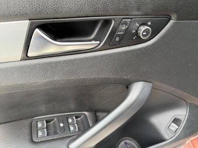2013 Volkswagen Passat 4dr Sdn 2.5L Auto SE PZEV