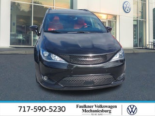 2020 Chrysler Pacifica Hybrid Red S FWD