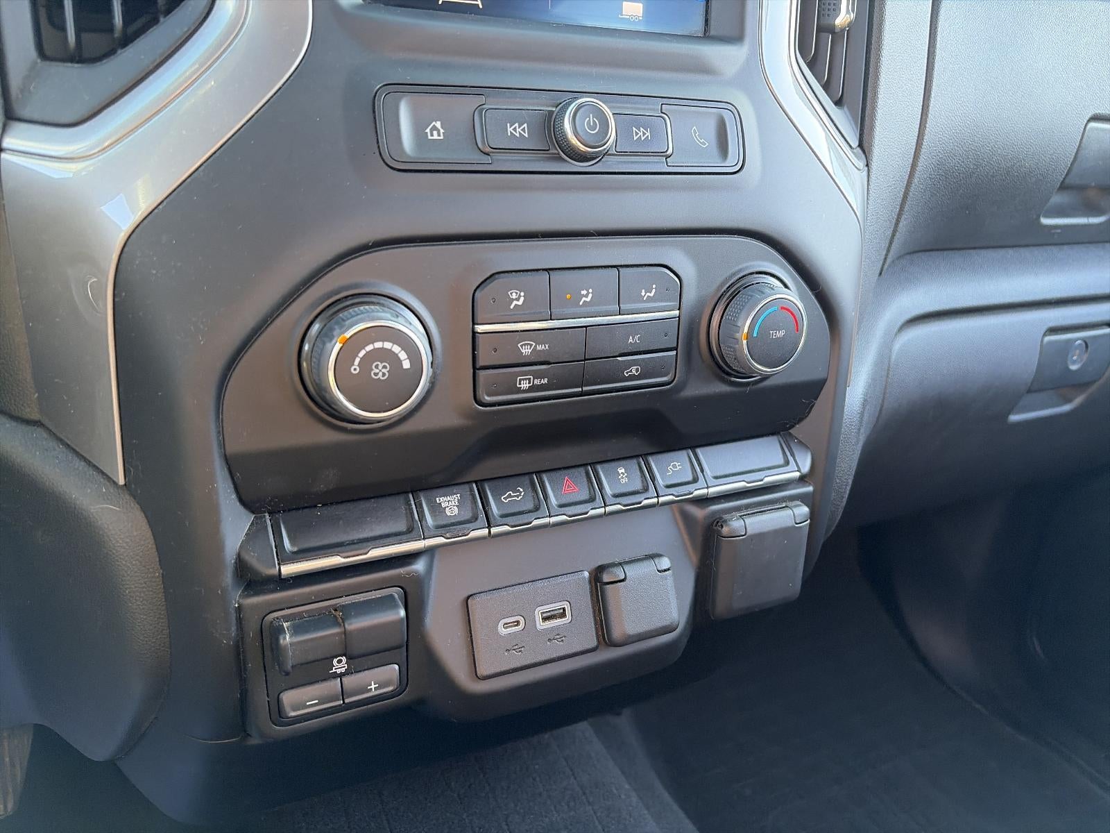 2022 Chevrolet Silverado 2500 HD Crew Cab Standard Box 4-Wheel Drive Custom