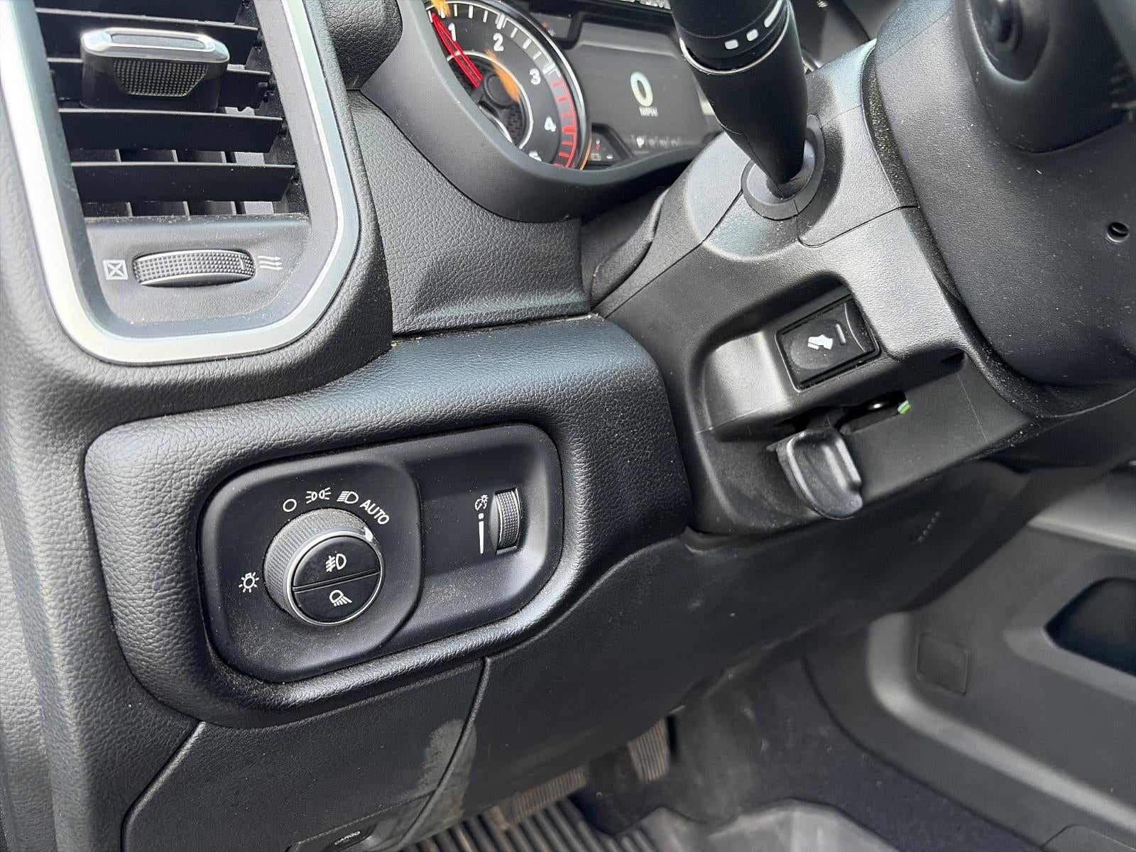 2024 RAM 2500 Big Horn 4x4 Crew Cab 6'4" Box