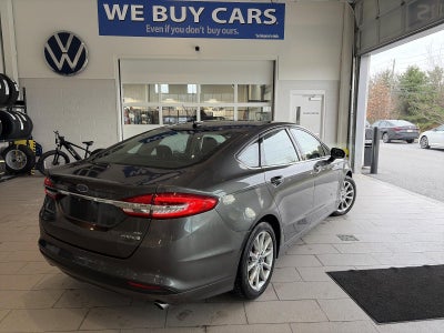 2017 Ford Fusion SE FWD
