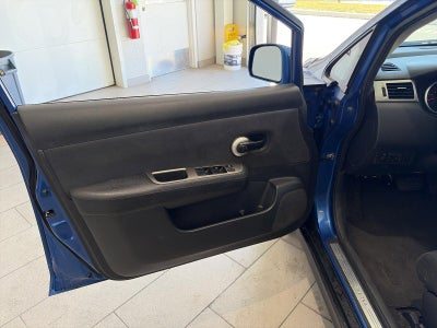 2008 Nissan Versa 5dr HB I4 Auto 1.8 S