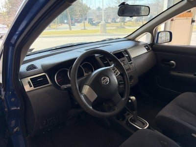 2008 Nissan Versa 5dr HB I4 Auto 1.8 S