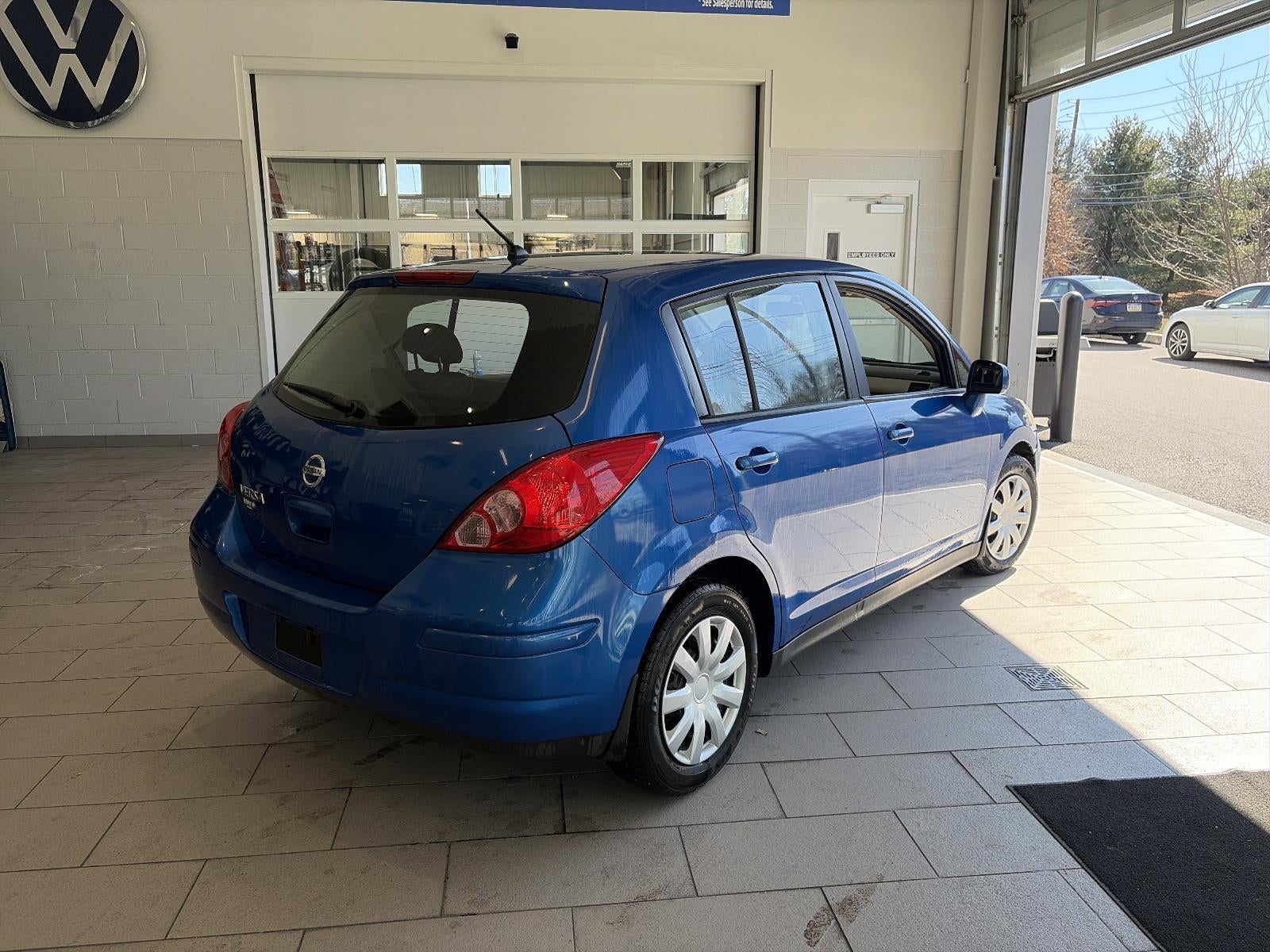 2008 Nissan Versa 5dr HB I4 Auto 1.8 S