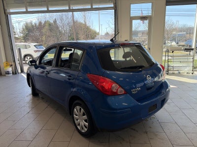 2008 Nissan Versa 5dr HB I4 Auto 1.8 S