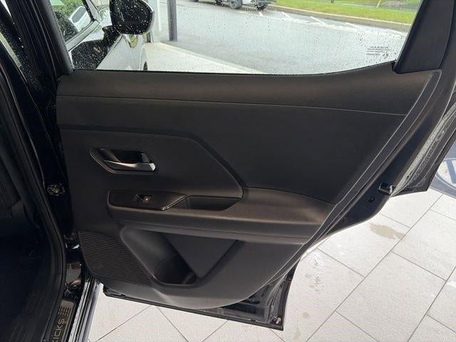 2025 Nissan Kicks SV AWD