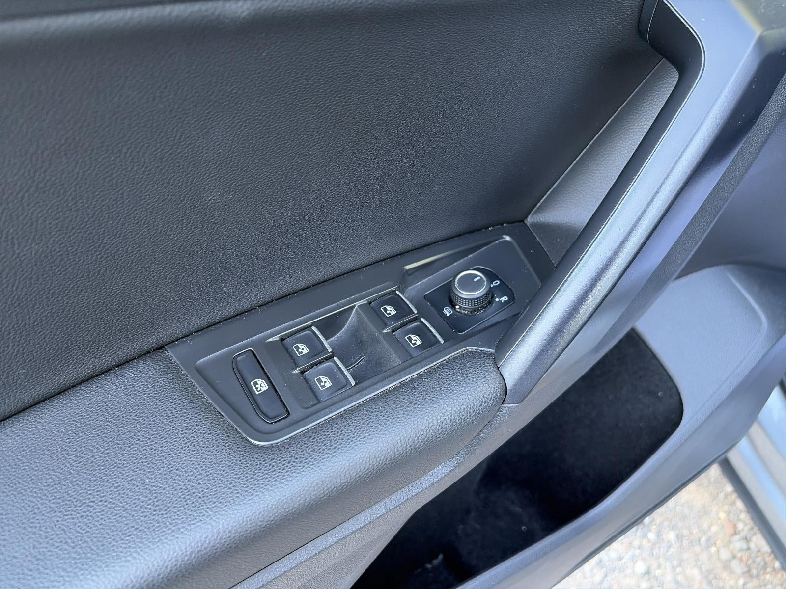 2021 Volkswagen Tiguan 2.0T SE R-Line Black 4MOTION