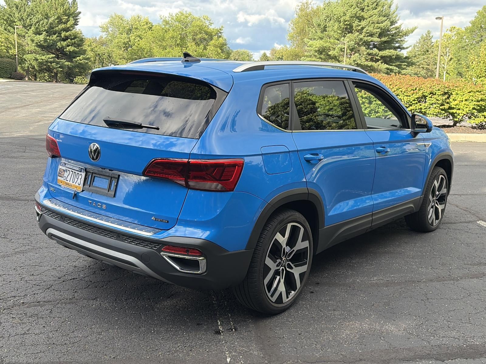2023 Volkswagen Taos SEL 4MOTION *Ltd Avail*