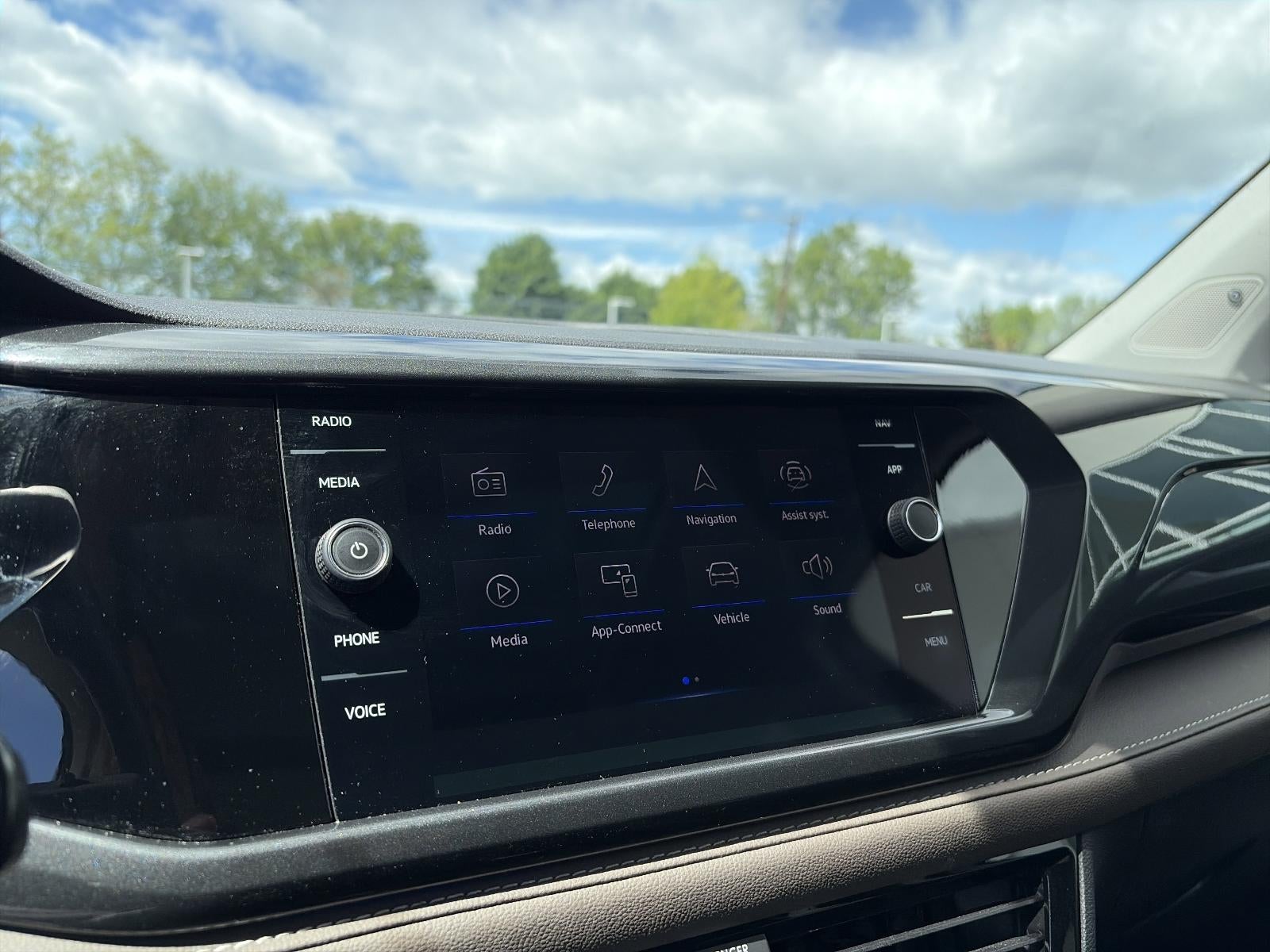 2023 Volkswagen Taos SEL 4MOTION *Ltd Avail*
