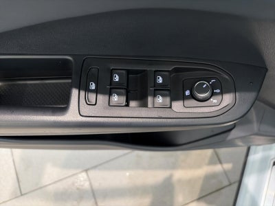 2025 Volkswagen Taos SE Black FWD