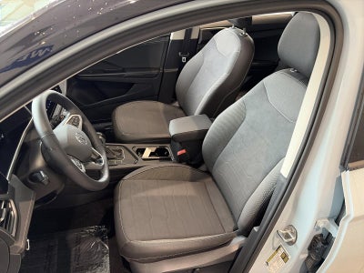 2025 Volkswagen Taos SE Black FWD