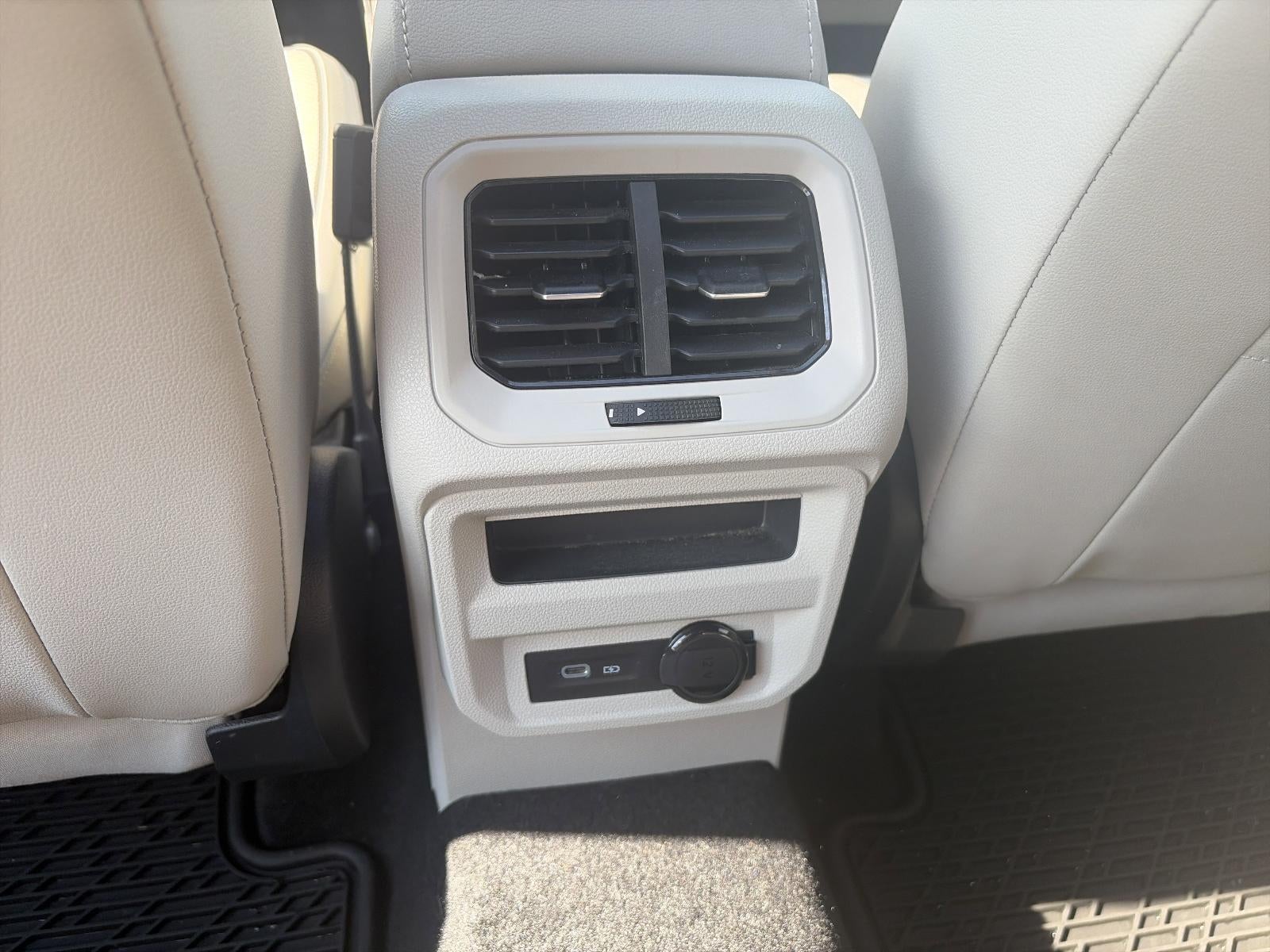 2024 Volkswagen Tiguan 2.0T SEL R-Line 4MOTION