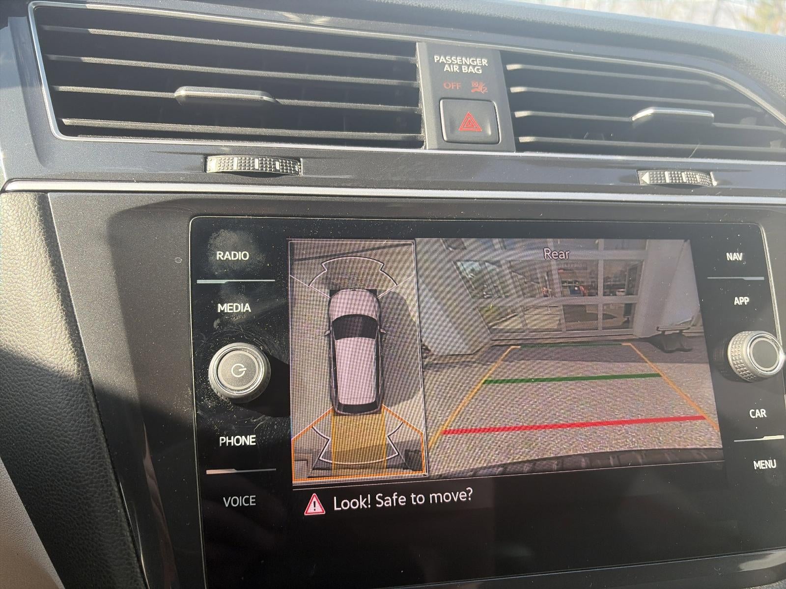 2024 Volkswagen Tiguan 2.0T SEL R-Line 4MOTION