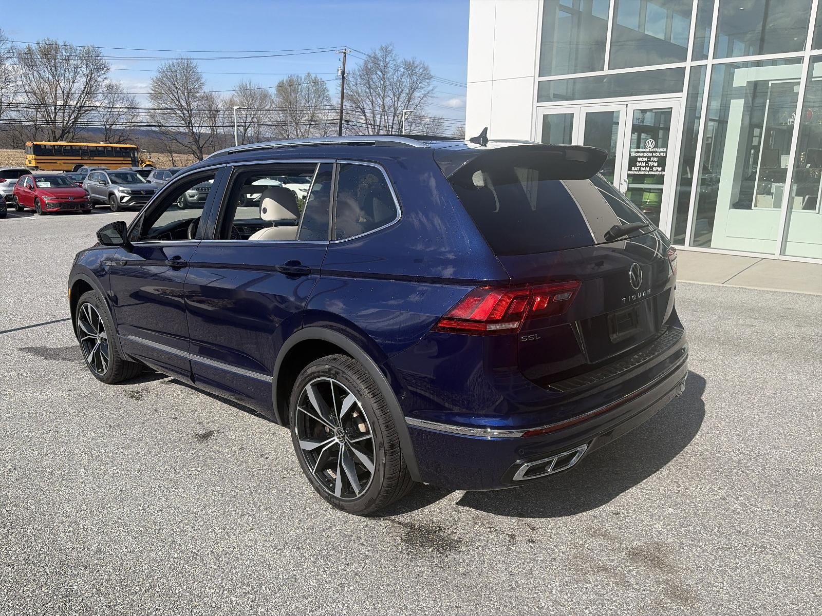2024 Volkswagen Tiguan 2.0T SEL R-Line 4MOTION