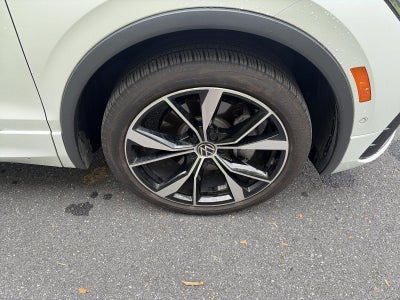 2024 Volkswagen Tiguan 2.0T SEL R-Line 4MOTION