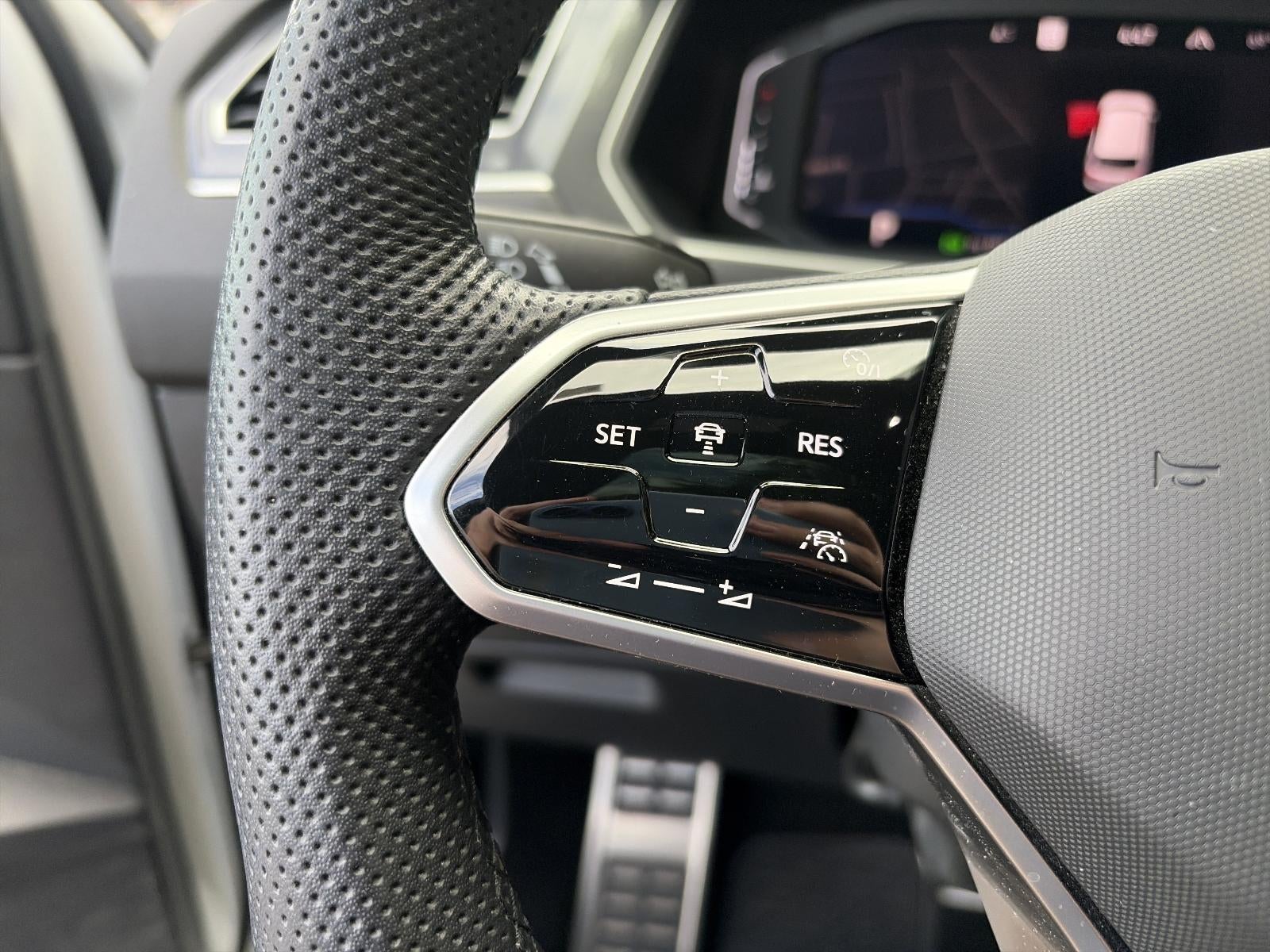 2024 Volkswagen Tiguan 2.0T SEL R-Line 4MOTION