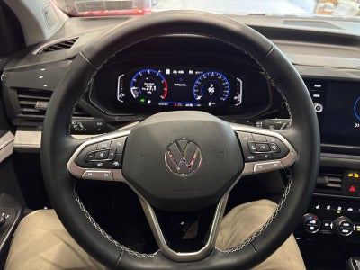 2024 Volkswagen Taos SEL 4MOTION
