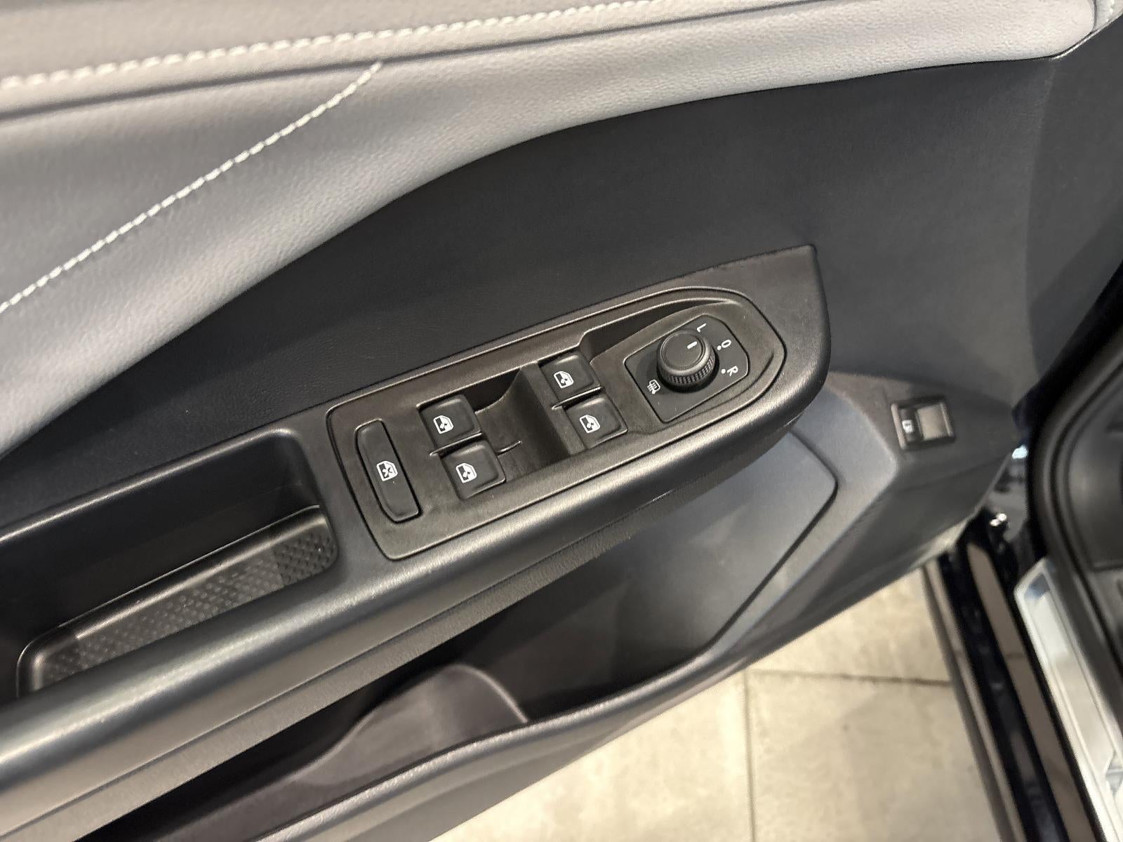 2024 Volkswagen Taos SEL 4MOTION