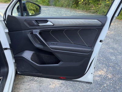 2023 Volkswagen Tiguan 2.0T SE R-Line Black 4MOTION