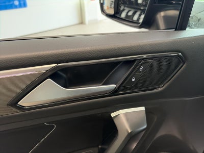 2024 Volkswagen Tiguan 2.0T SE R-Line Black 4MOTION