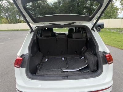 2022 Volkswagen Tiguan 2.0T SE R-Line Black 4MOTION