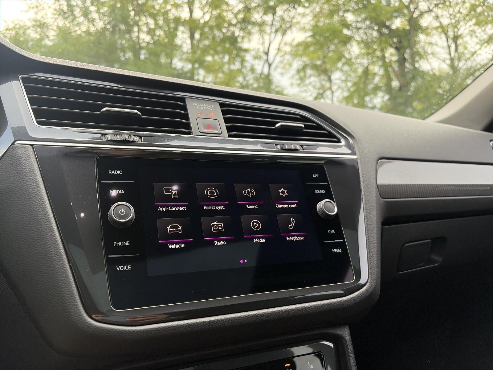 2022 Volkswagen Tiguan 2.0T SE R-Line Black 4MOTION