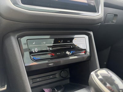 2022 Volkswagen Tiguan 2.0T SE R-Line Black 4MOTION