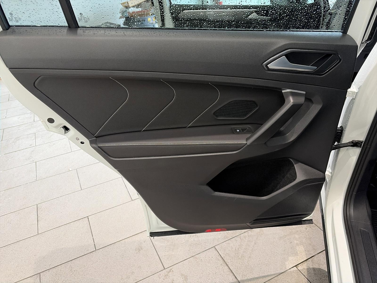 2024 Volkswagen Tiguan 2.0T SE R-Line Black 4MOTION