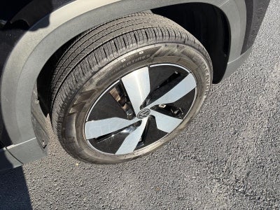 2025 Volkswagen Taos S 4MOTION