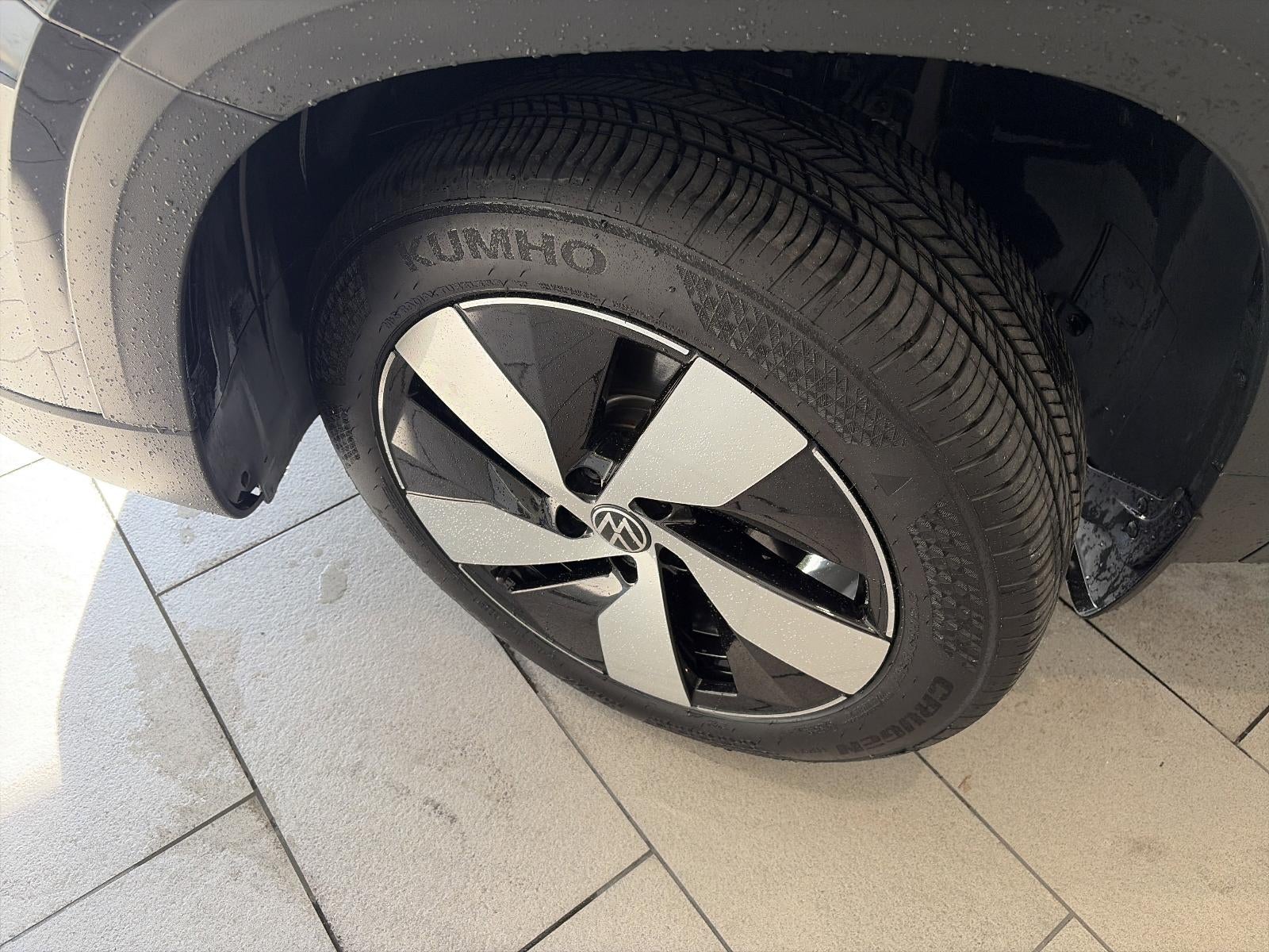 2025 Volkswagen Taos S 4MOTION