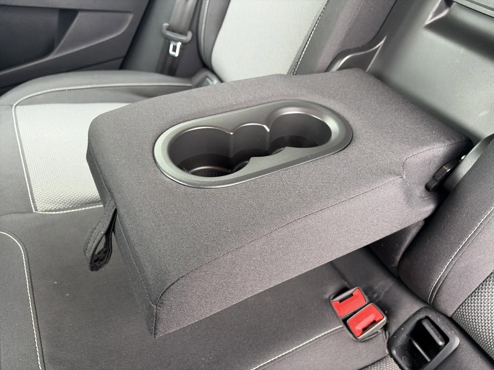 2022 Volkswagen Taos S 4MOTION