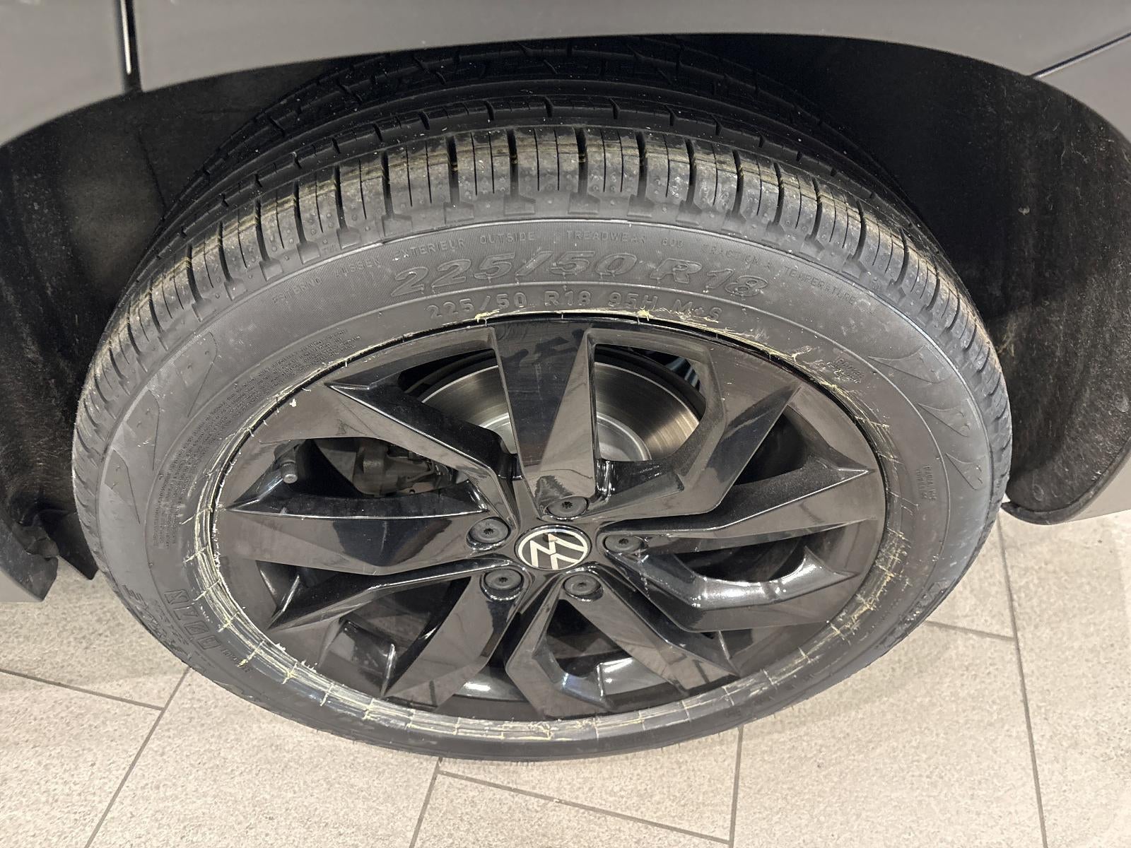 2022 Volkswagen Taos SE FWD