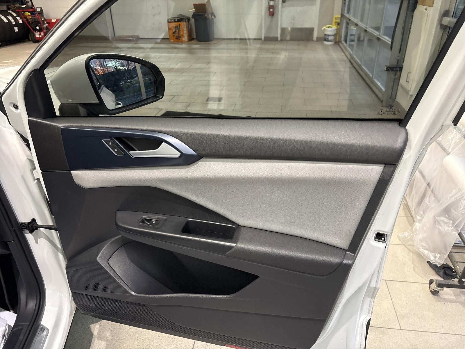 2022 Volkswagen Taos SE FWD