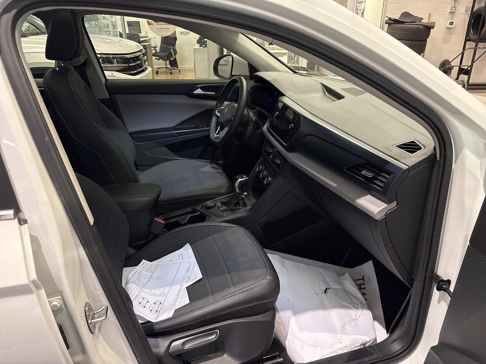 2022 Volkswagen Taos SE FWD