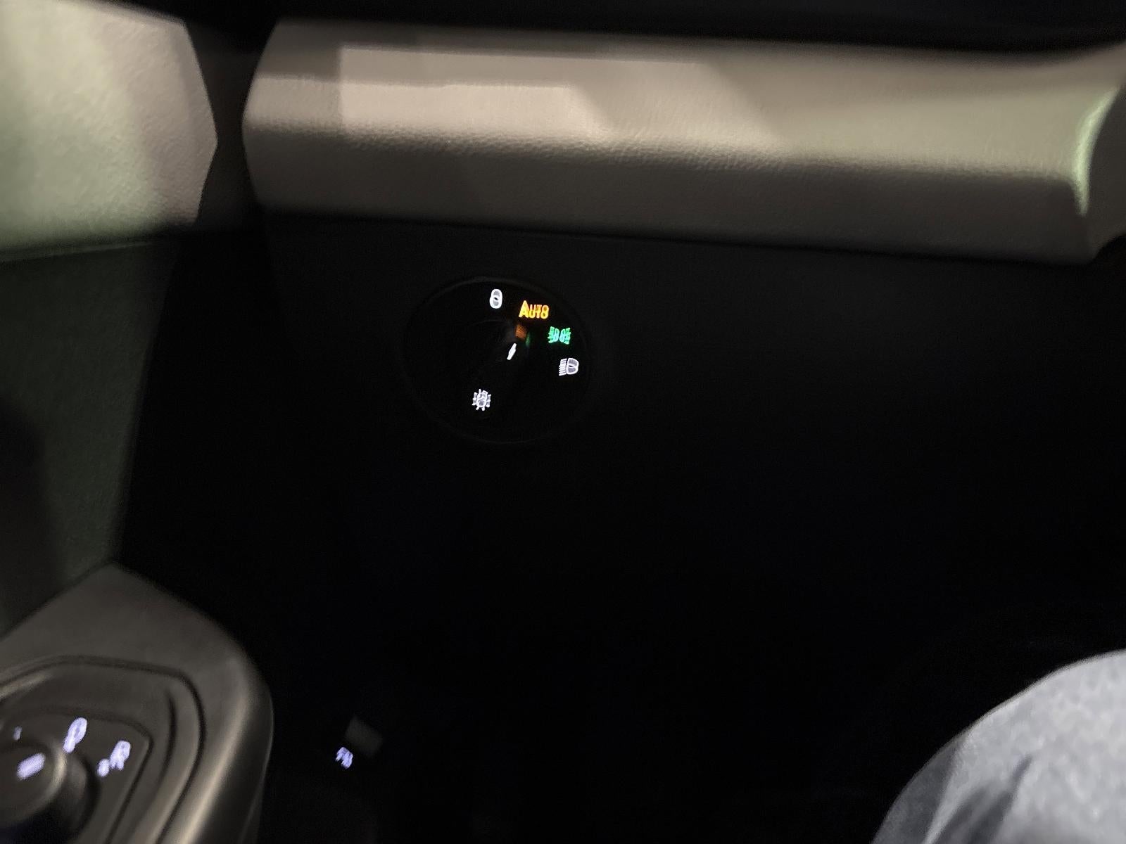 2022 Volkswagen Taos SE FWD