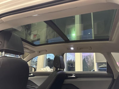 2022 Volkswagen Taos SE FWD