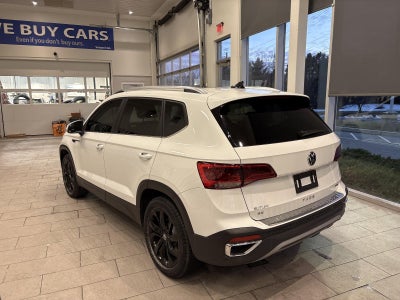 2022 Volkswagen Taos SE FWD