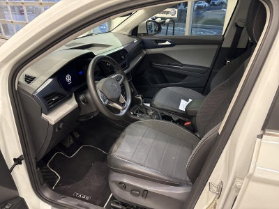 2022 Volkswagen Taos SE FWD