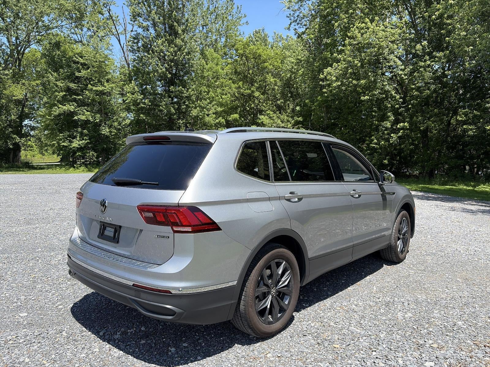 2024 Volkswagen Tiguan 2.0T SE 4MOTION