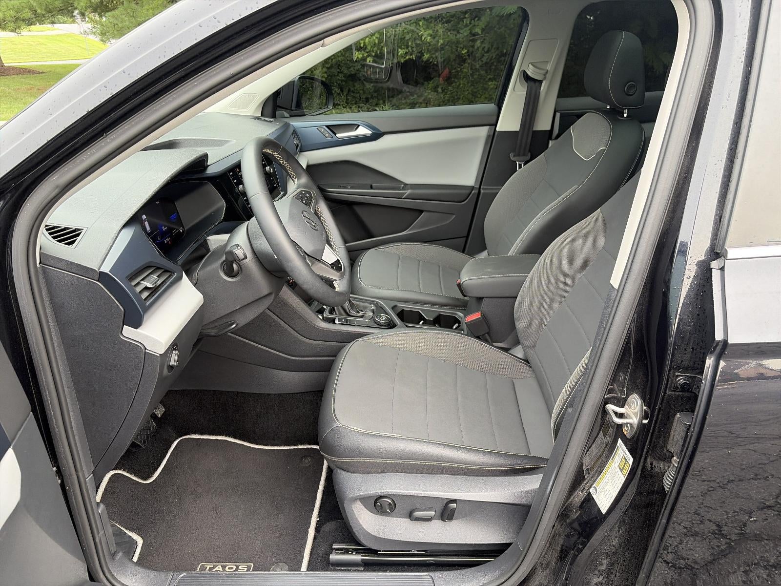 2023 Volkswagen Taos SE 4MOTION *Ltd Avail*