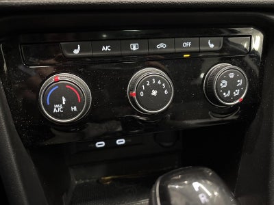 2023 Volkswagen Taos SE 4MOTION *Ltd Avail*