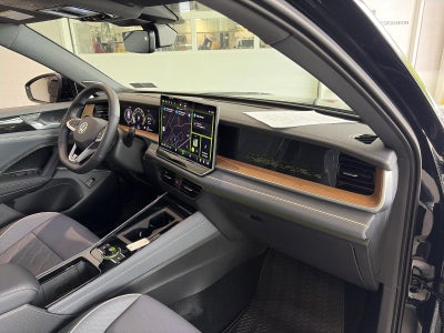 2026 Volkswagen Tiguan SEL R-Line Turbo 4MOTION