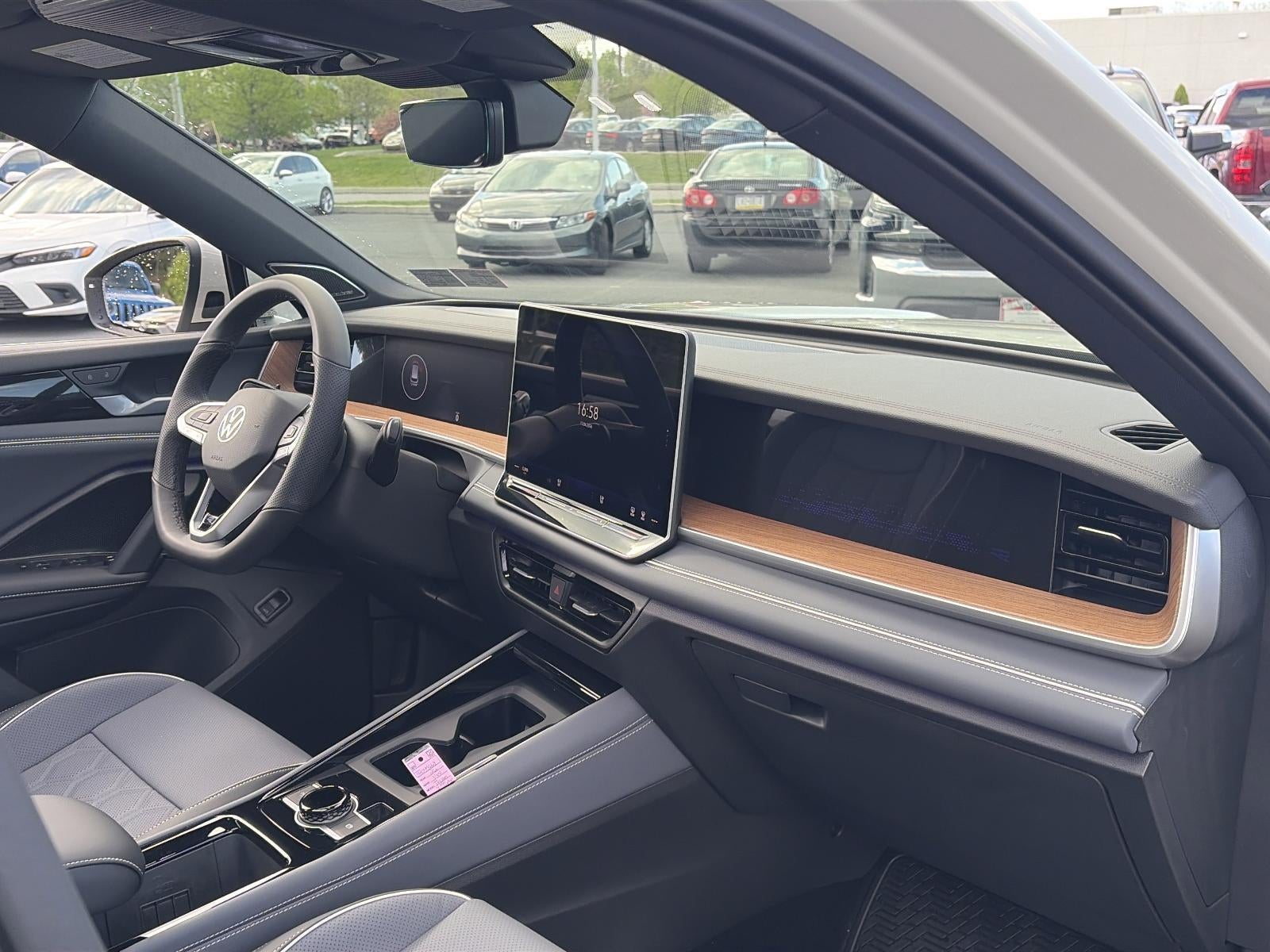 2026 Volkswagen Tiguan SEL R-Line Turbo 4MOTION