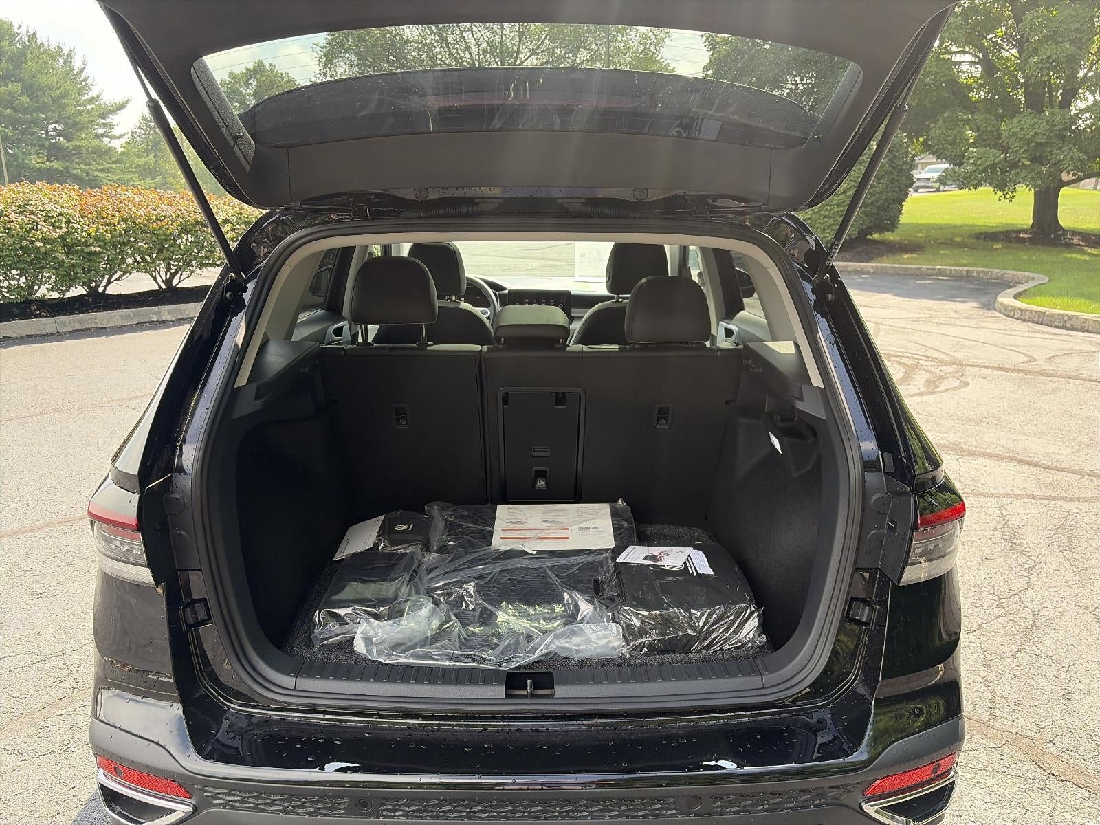 2026 Volkswagen Taos SE 4MOTION