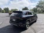 2026 Volkswagen Taos SE 4MOTION