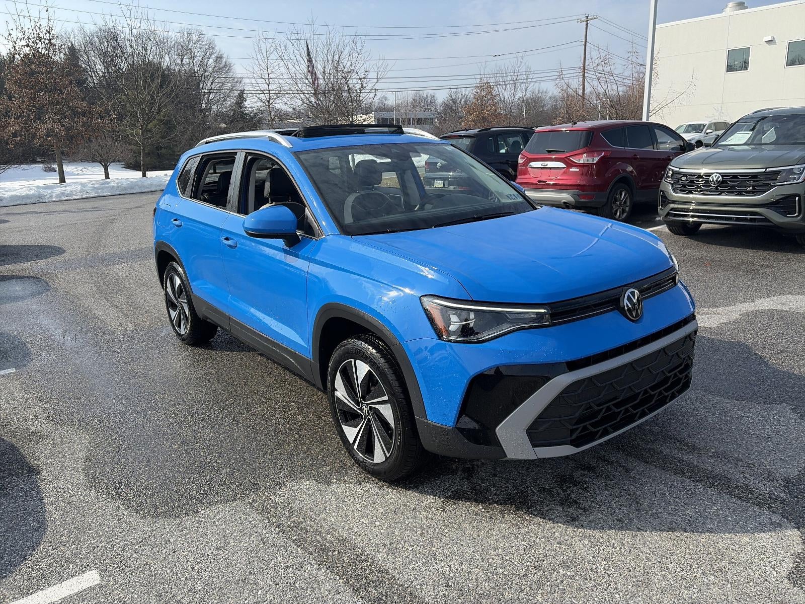 2025 Volkswagen Taos SE 4MOTION